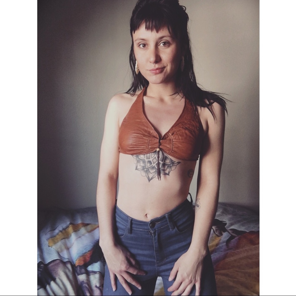 Meet your Posher, Camille